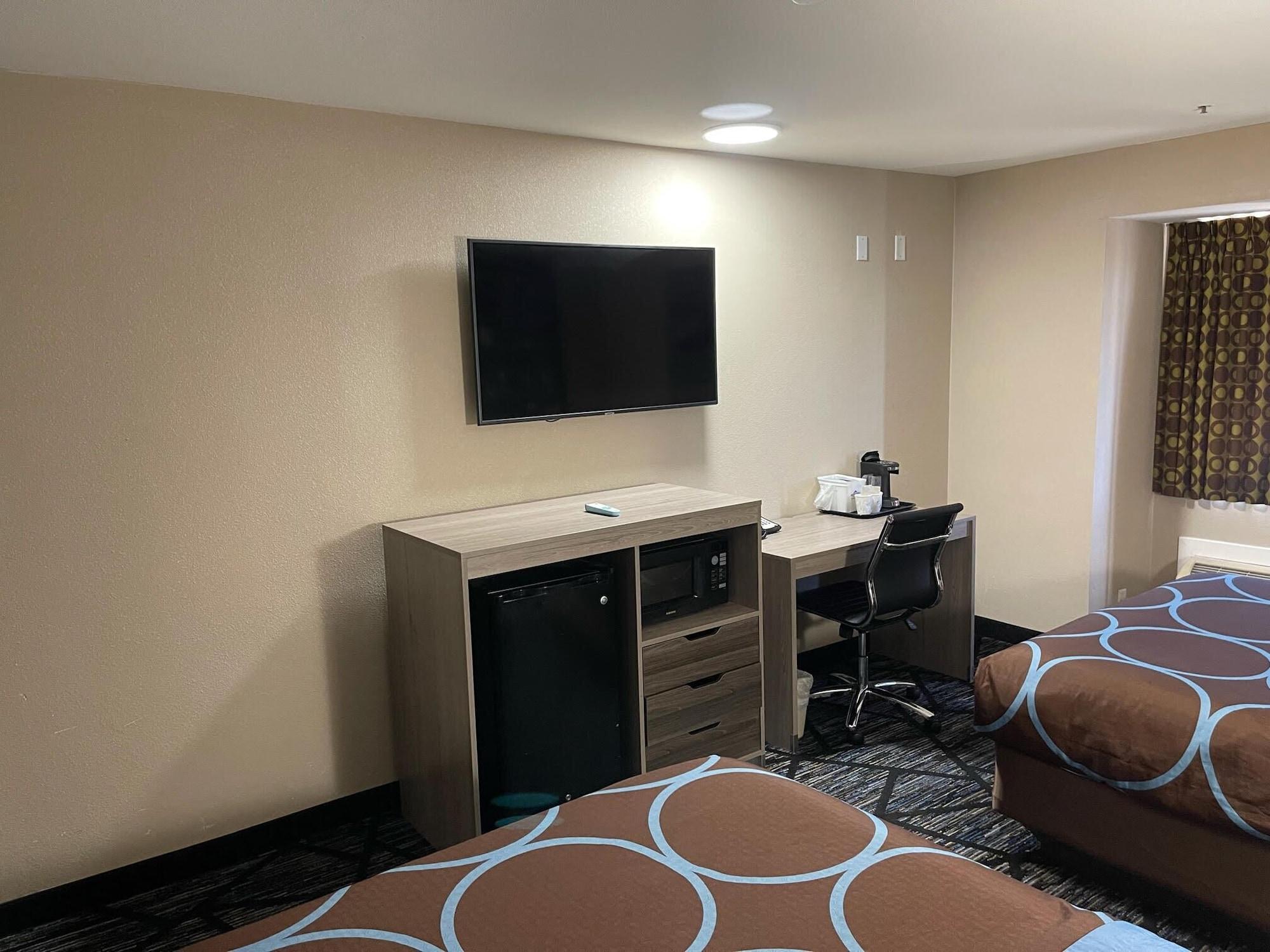 Отель Super 8 By Wyndham San Antonio Downtown Ne Экстерьер фото